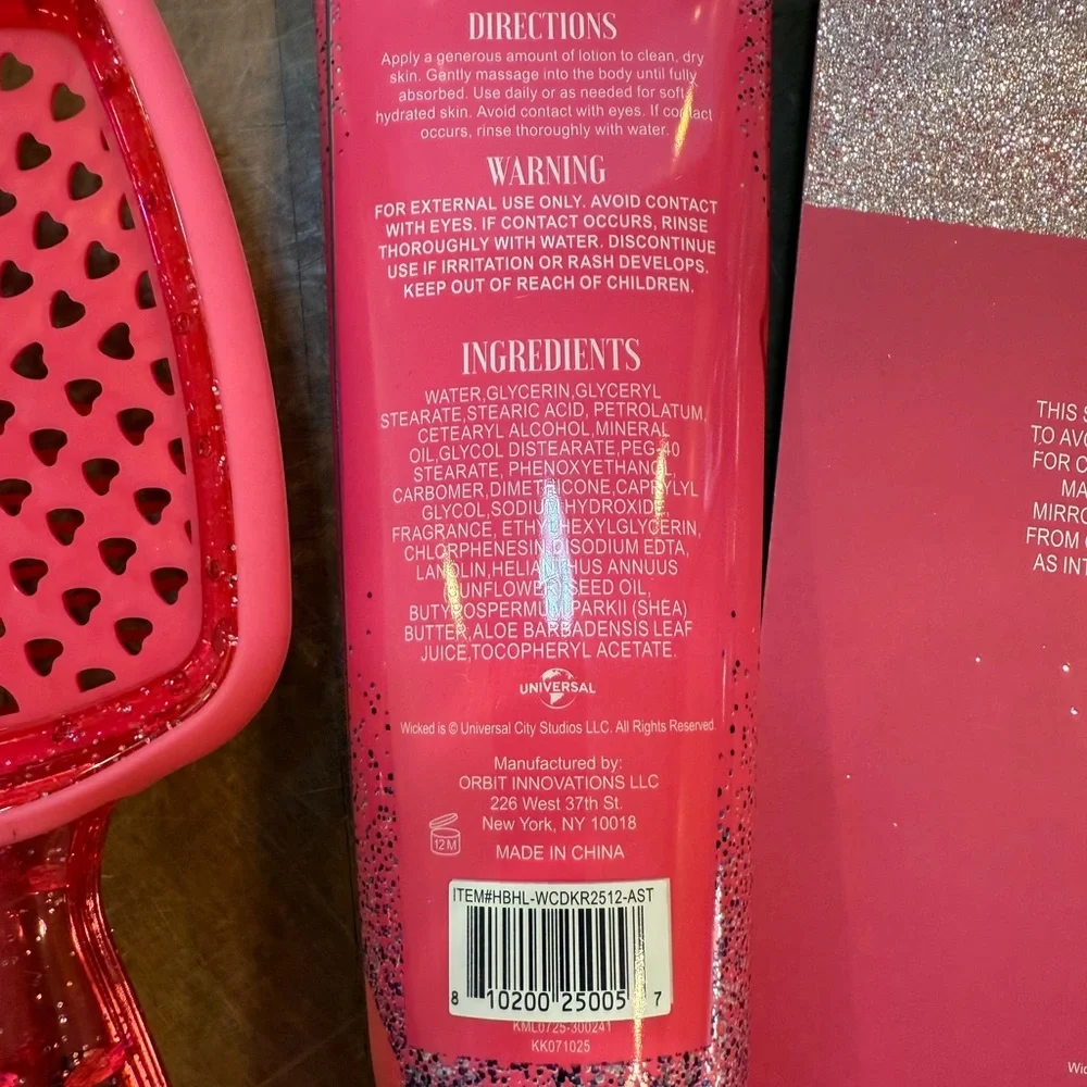 Wicked Pink Strawberry Lotion Hair Care Pink Brush Comb & Mirror Set NEW